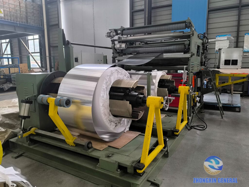 Foil winding machine winding low-voltage coil of 1600 kVA cast resin dry-type transformer — Zhongxin General factory
