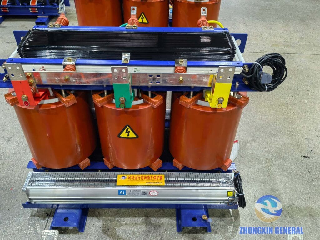 400 kVA cast resin dry-type transformer low-voltage terminal end close-up — LV copper busbar output and foil winding detail Zhongxin General